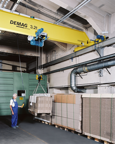 G4 Traverskran i industrihall